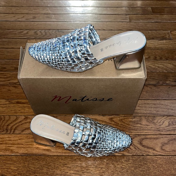 Matisse Shoes - Matisse Lexie Heeled Mules Silver Metallic Leather Women’s Size 6 Woven Style